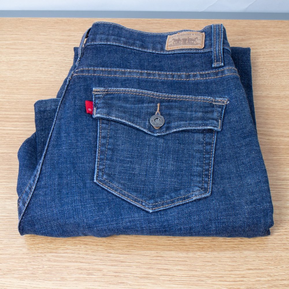 Levi's 512 Perfectly Slimming Bootcut 10 (30 X 28) Women's Jeans Flap Pocket